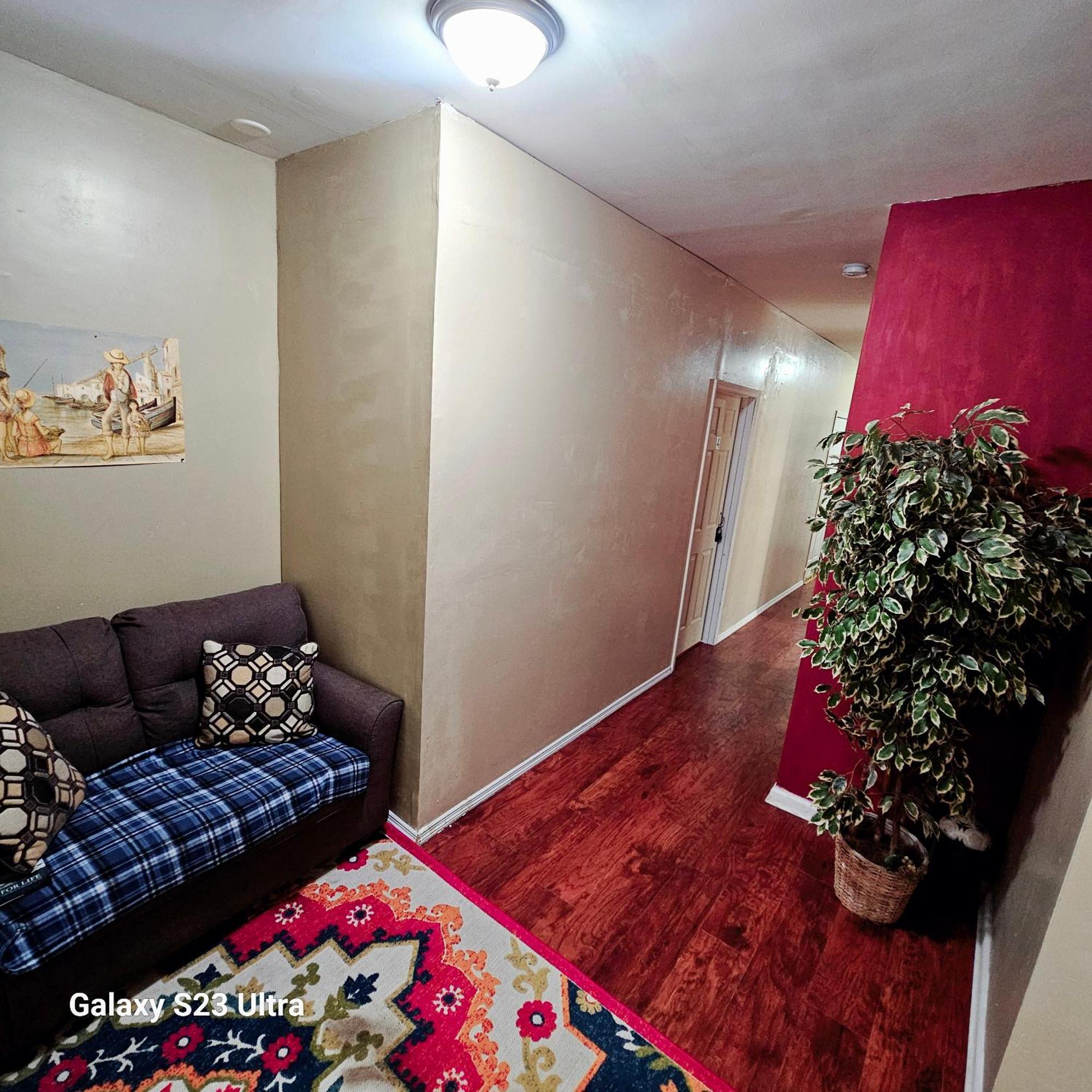 Divine Villa & Resorts Guest House - 283 Lehigh Ave Newark Exterior foto